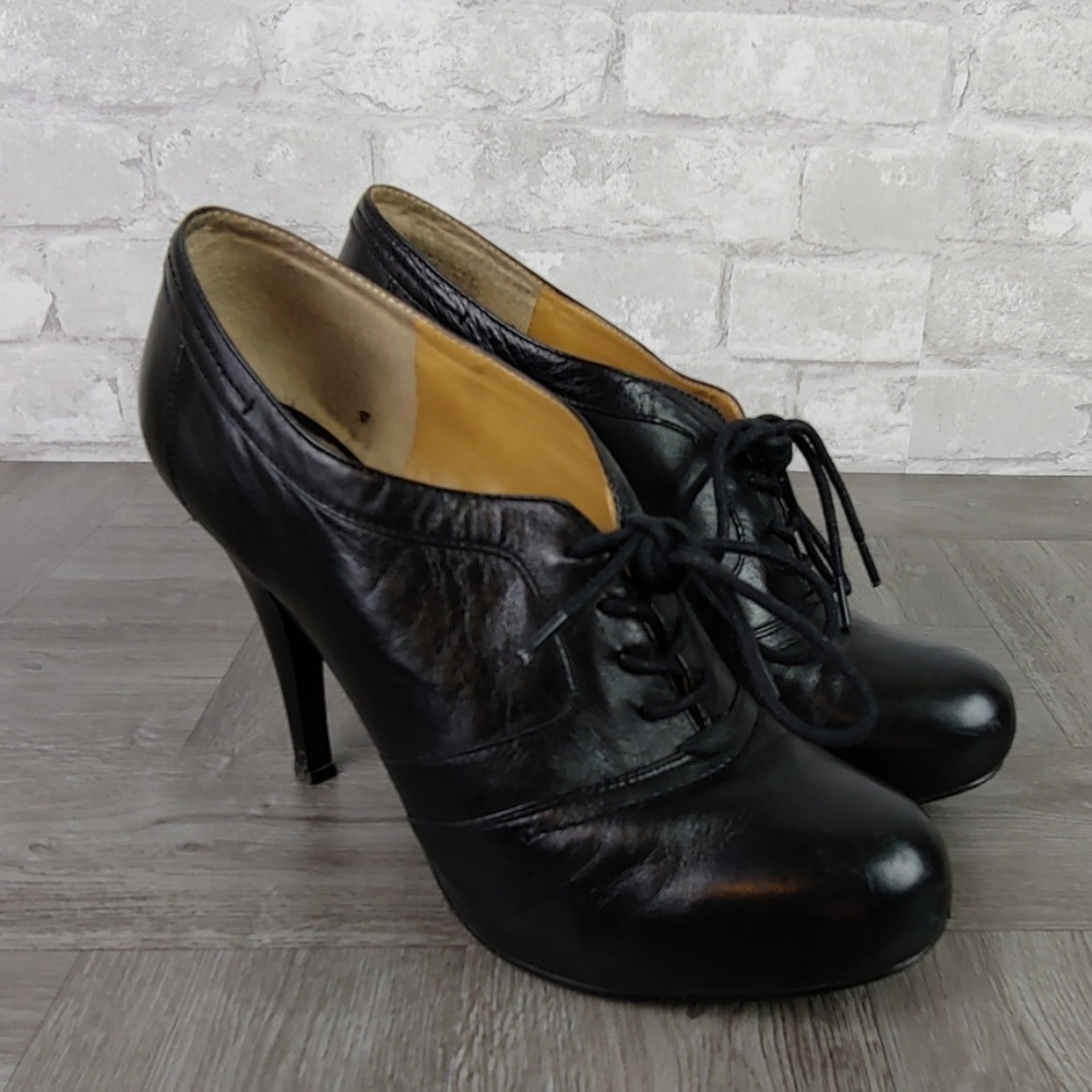 Nine West NW7VASHERFF Black Tie Up Heels